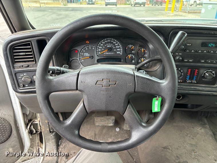 image for item FC1985 2006 Chevrolet Silverado 1500 Ext. Cab pickup truck
