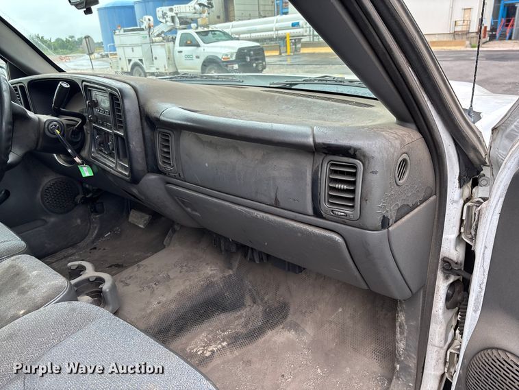 image for item FC1985 2006 Chevrolet Silverado 1500 Ext. Cab pickup truck
