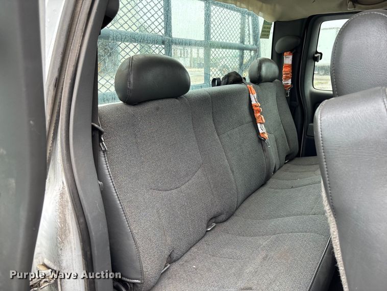 image for item FC1985 2006 Chevrolet Silverado 1500 Ext. Cab pickup truck
