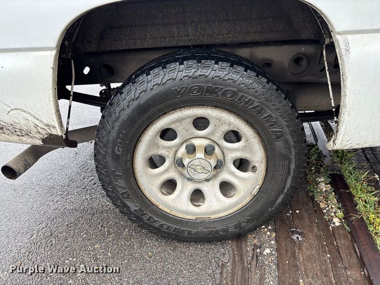 image for item FC1985 2006 Chevrolet Silverado 1500 Ext. Cab pickup truck