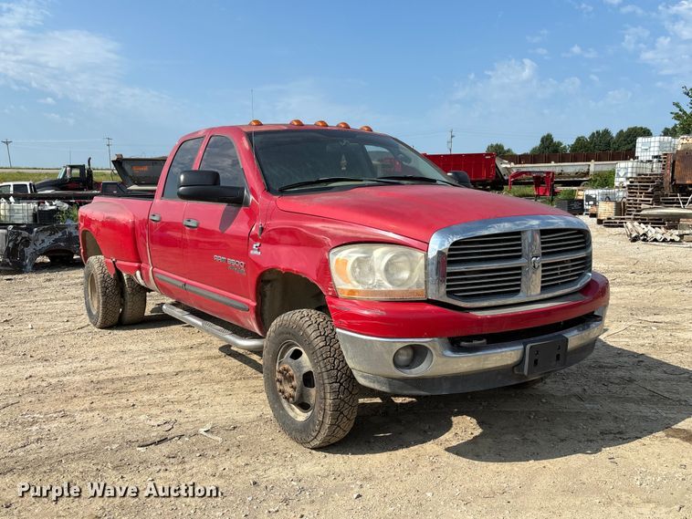 image for item FC1988 2006 Dodge Ram 3500 Ext. Cab pickup truck