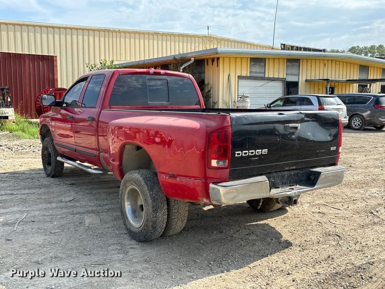image for item FC1988 2006 Dodge Ram 3500 Ext. Cab pickup truck