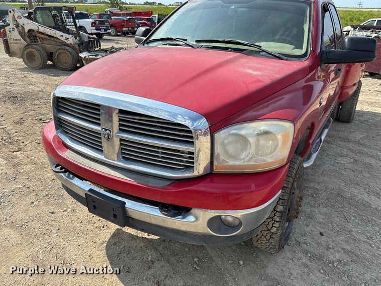 image for item FC1988 2006 Dodge Ram 3500 Ext. Cab pickup truck