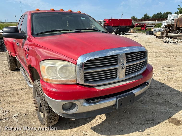 image for item FC1988 2006 Dodge Ram 3500 Ext. Cab pickup truck