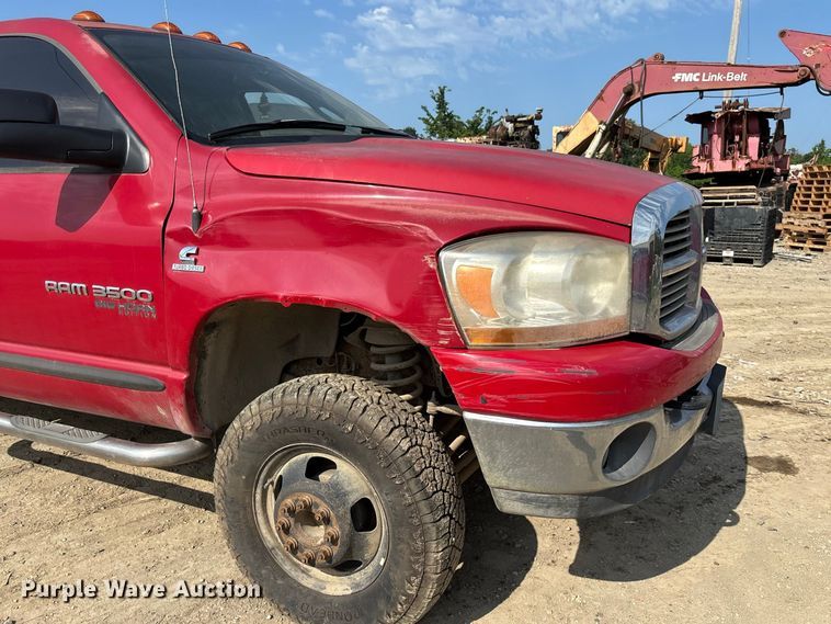 image for item FC1988 2006 Dodge Ram 3500 Ext. Cab pickup truck