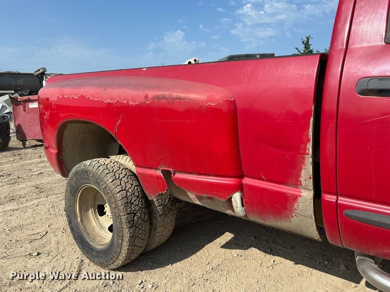 image for item FC1988 2006 Dodge Ram 3500 Ext. Cab pickup truck