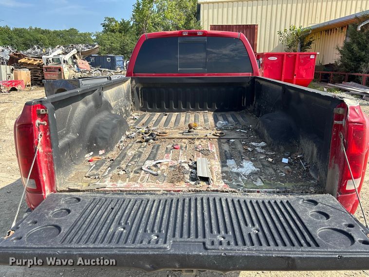 image for item FC1988 2006 Dodge Ram 3500 Ext. Cab pickup truck