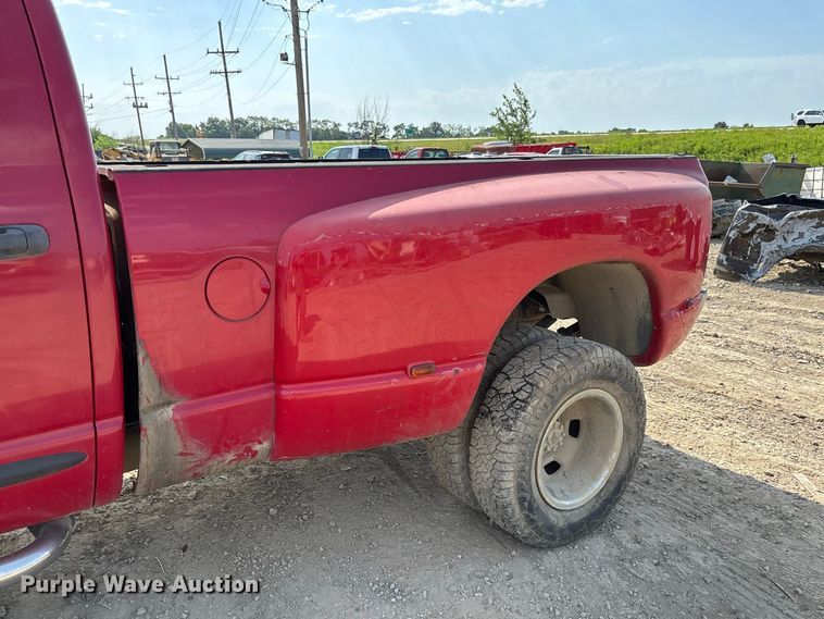 image for item FC1988 2006 Dodge Ram 3500 Ext. Cab pickup truck