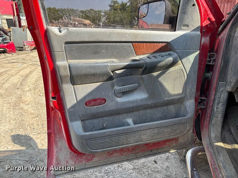 image for item FC1988 2006 Dodge Ram 3500 Ext. Cab pickup truck