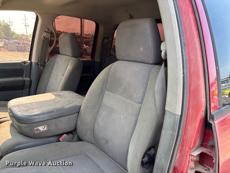 image for item FC1988 2006 Dodge Ram 3500 Ext. Cab pickup truck