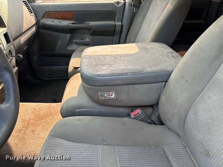 image for item FC1988 2006 Dodge Ram 3500 Ext. Cab pickup truck