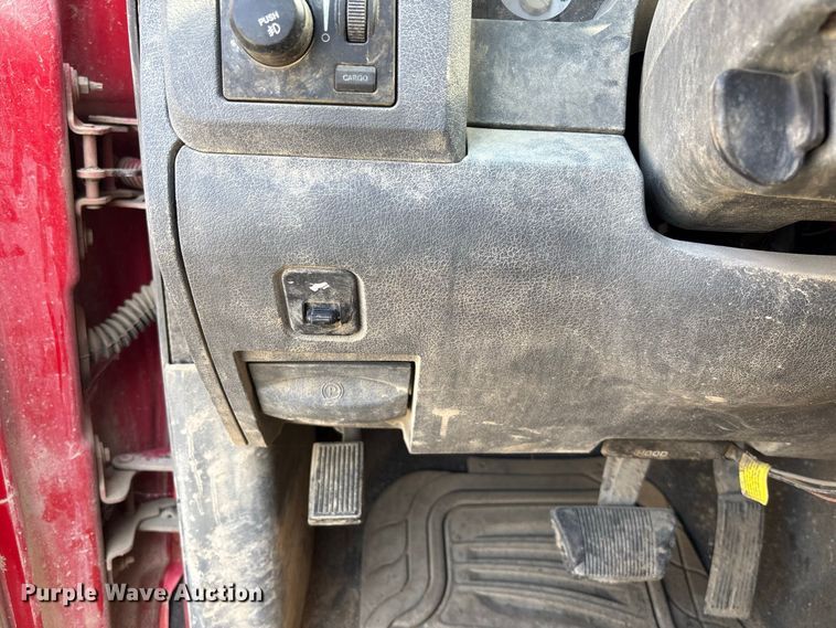 image for item FC1988 2006 Dodge Ram 3500 Ext. Cab pickup truck