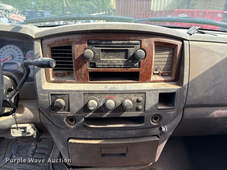 image for item FC1988 2006 Dodge Ram 3500 Ext. Cab pickup truck