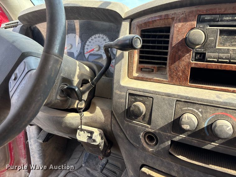 image for item FC1988 2006 Dodge Ram 3500 Ext. Cab pickup truck