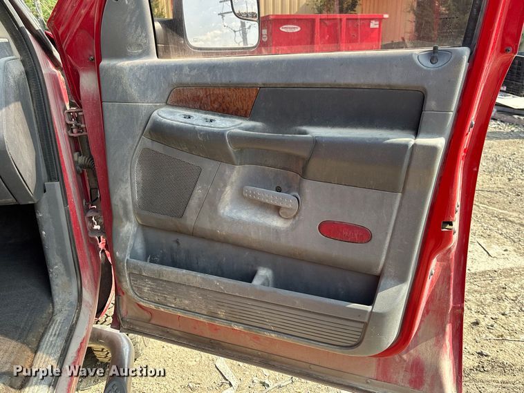 image for item FC1988 2006 Dodge Ram 3500 Ext. Cab pickup truck