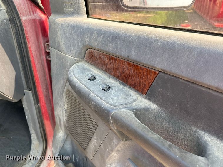 image for item FC1988 2006 Dodge Ram 3500 Ext. Cab pickup truck