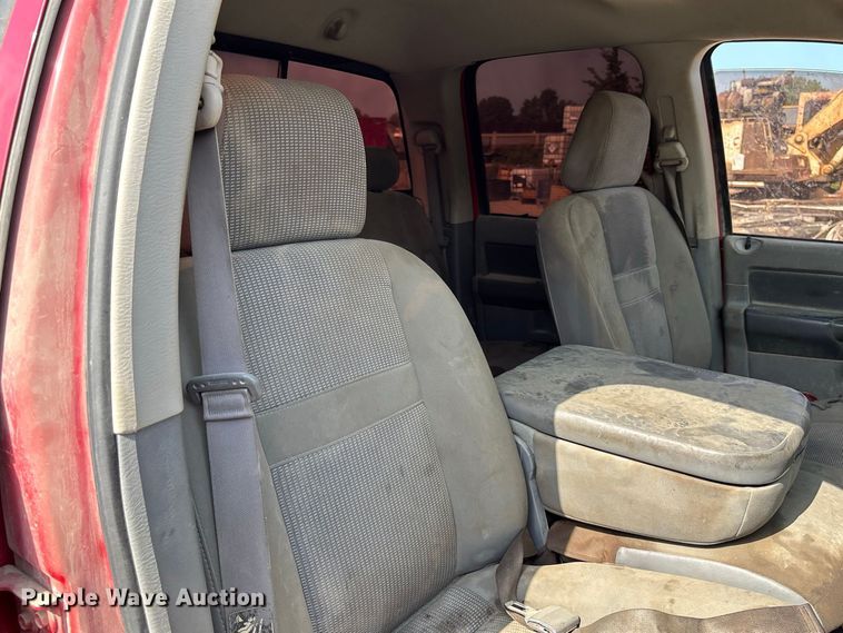 image for item FC1988 2006 Dodge Ram 3500 Ext. Cab pickup truck