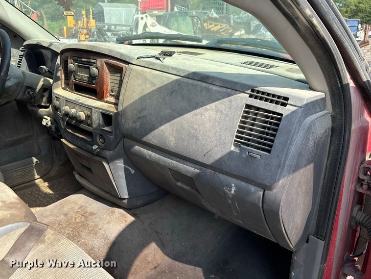 image for item FC1988 2006 Dodge Ram 3500 Ext. Cab pickup truck