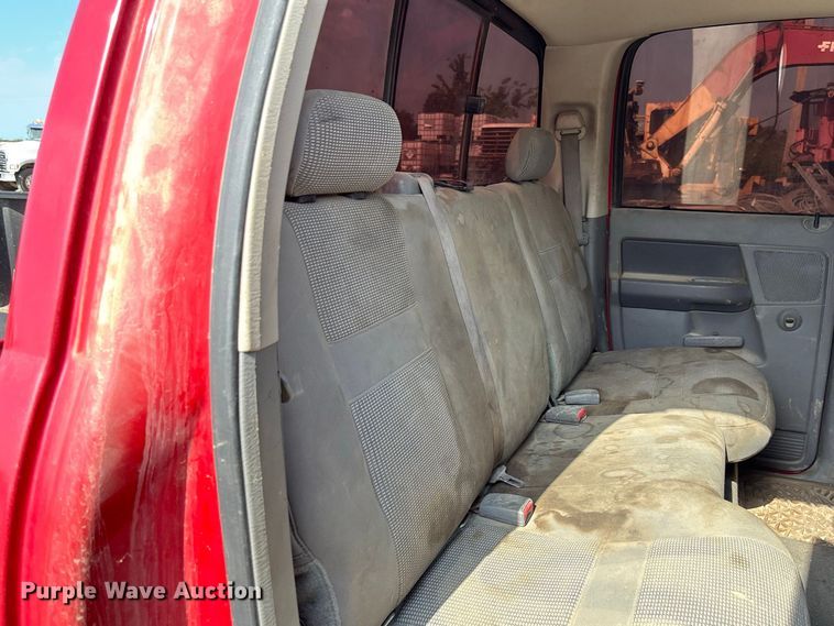 image for item FC1988 2006 Dodge Ram 3500 Ext. Cab pickup truck