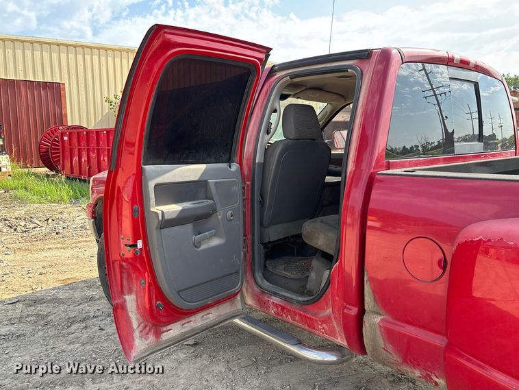 image for item FC1988 2006 Dodge Ram 3500 Ext. Cab pickup truck