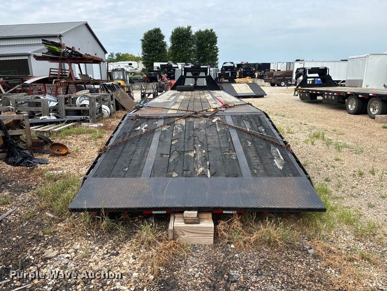 image for item FC1996 2022 Load Trail hydraulic tail equipment trailer