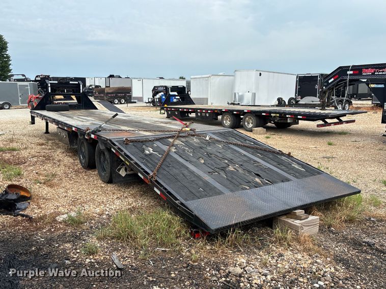 image for item FC1996 2022 Load Trail hydraulic tail equipment trailer
