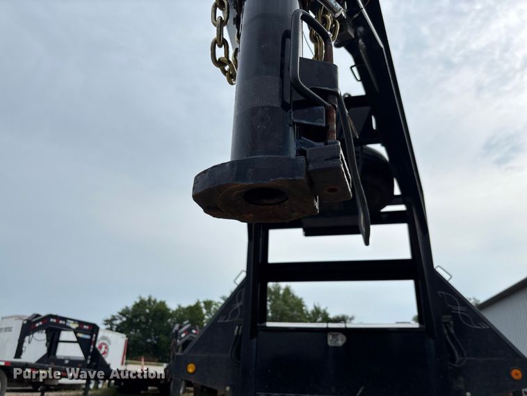 image for item FC1996 2022 Load Trail hydraulic tail equipment trailer
