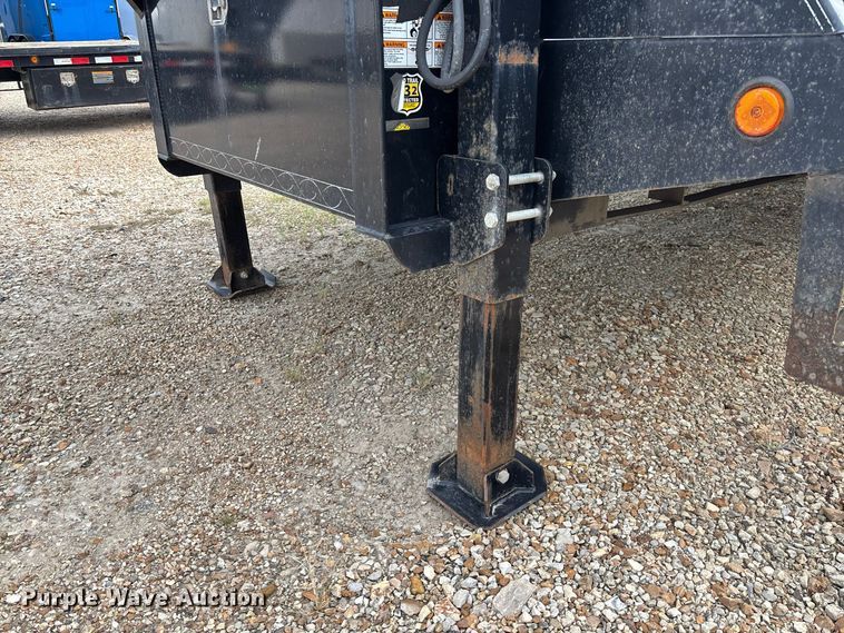 image for item FC1996 2022 Load Trail hydraulic tail equipment trailer