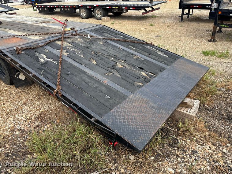 image for item FC1996 2022 Load Trail hydraulic tail equipment trailer