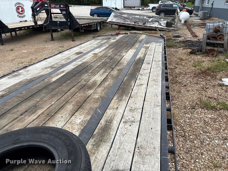 image for item FC1996 2022 Load Trail hydraulic tail equipment trailer