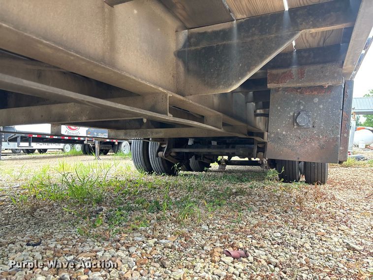 image for item FC1996 2022 Load Trail hydraulic tail equipment trailer