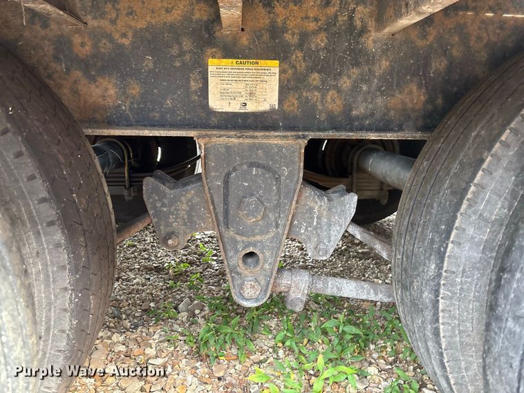 image for item FC1996 2022 Load Trail hydraulic tail equipment trailer