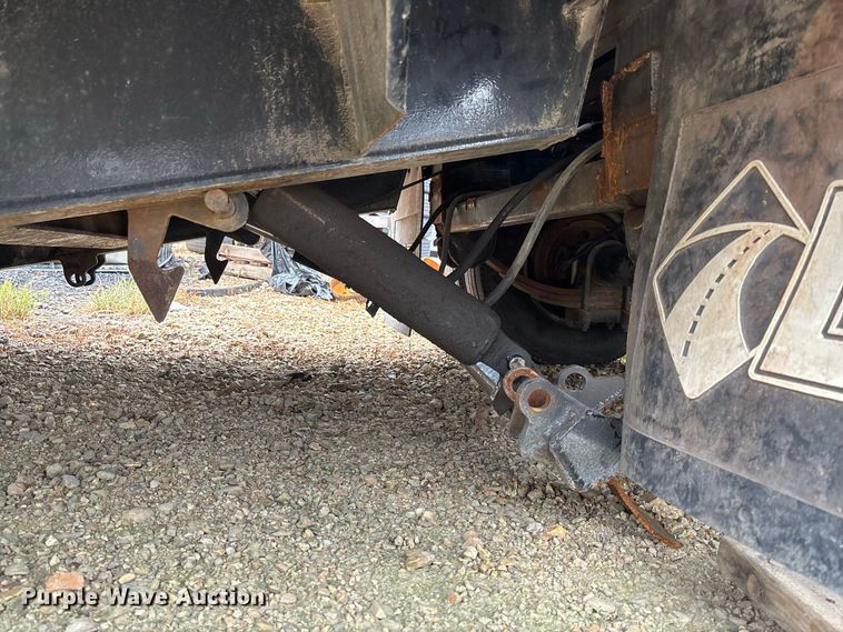 image for item FC1996 2022 Load Trail hydraulic tail equipment trailer