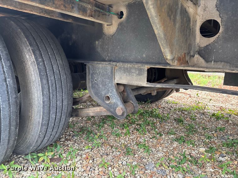 image for item FC1996 2022 Load Trail hydraulic tail equipment trailer