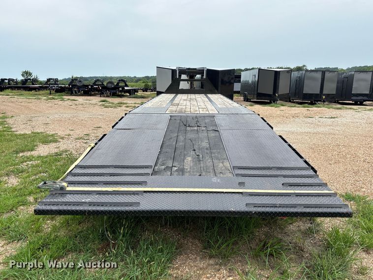 image for item FC1997 2027 Load Trail hydraulic tail equipment trailer