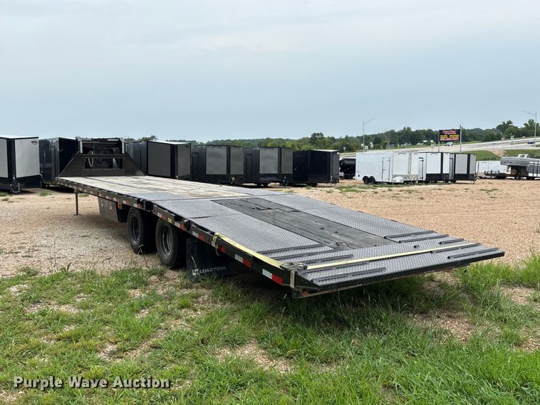 image for item FC1997 2027 Load Trail hydraulic tail equipment trailer