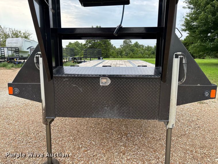 image for item FC1997 2027 Load Trail hydraulic tail equipment trailer