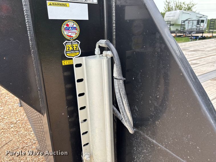 image for item FC1997 2027 Load Trail hydraulic tail equipment trailer