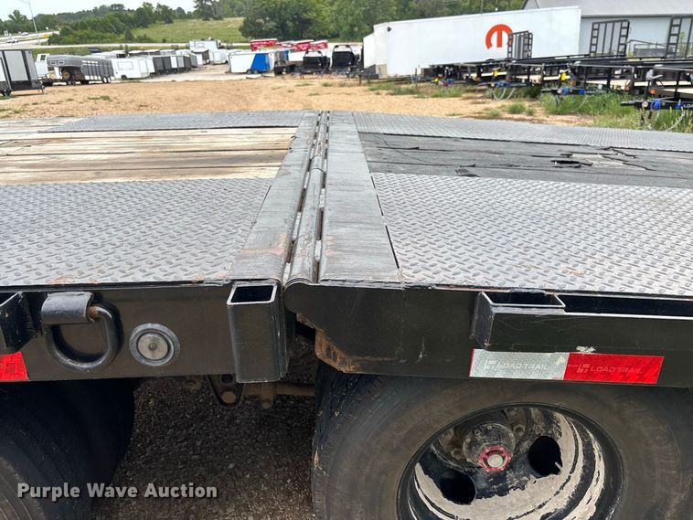 image for item FC1997 2027 Load Trail hydraulic tail equipment trailer