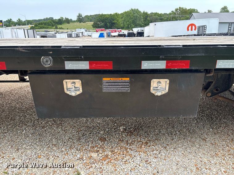 image for item FC1997 2027 Load Trail hydraulic tail equipment trailer