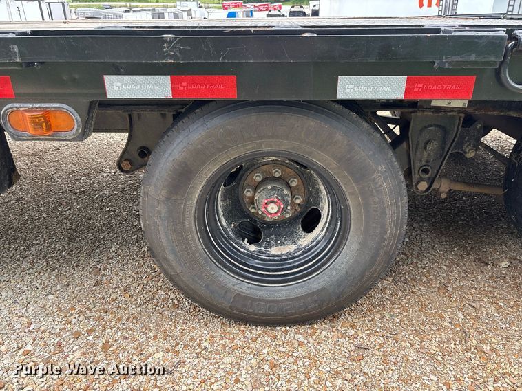 image for item FC1997 2027 Load Trail hydraulic tail equipment trailer
