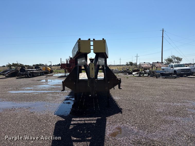 image for item FC2494 2014 Lamar equipment trailer