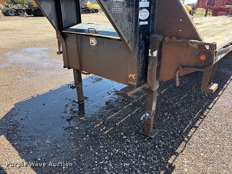image for item FC2494 2014 Lamar equipment trailer