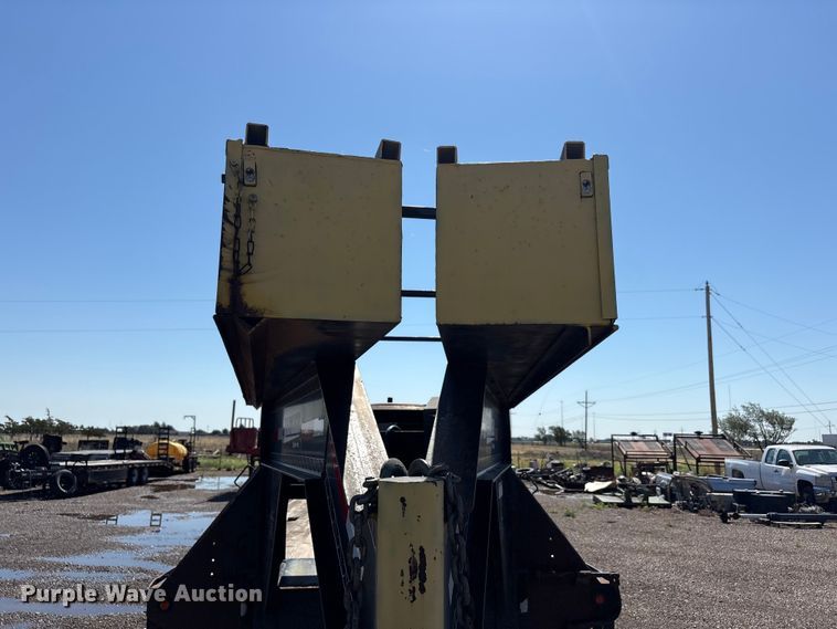 image for item FC2494 2014 Lamar equipment trailer