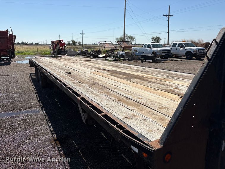 image for item FC2494 2014 Lamar equipment trailer