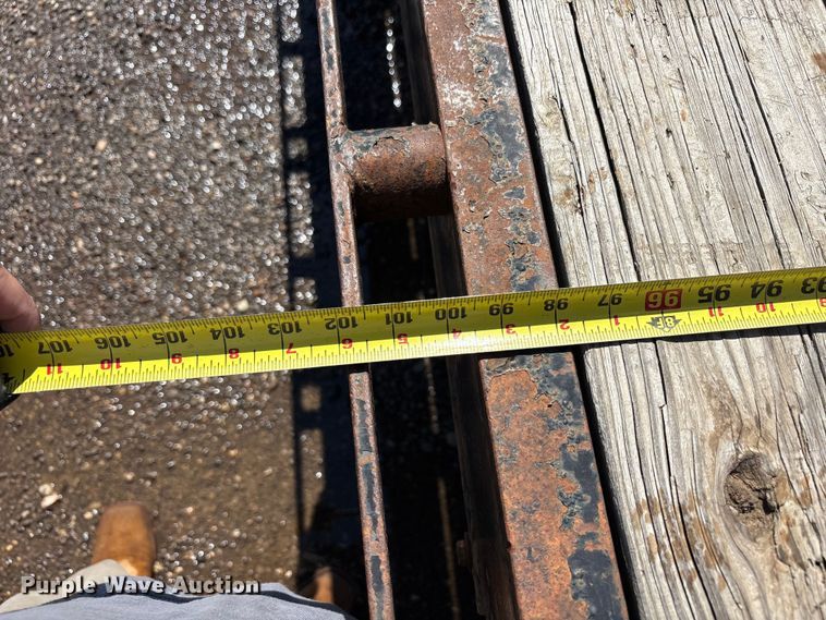 image for item FC2494 2014 Lamar equipment trailer