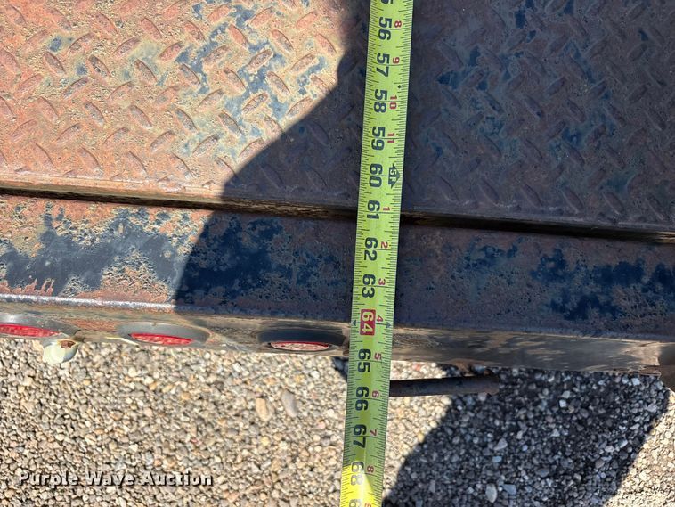 image for item FC2494 2014 Lamar equipment trailer