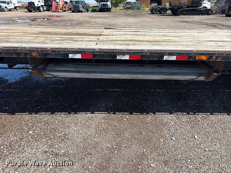 image for item FC2494 2014 Lamar equipment trailer