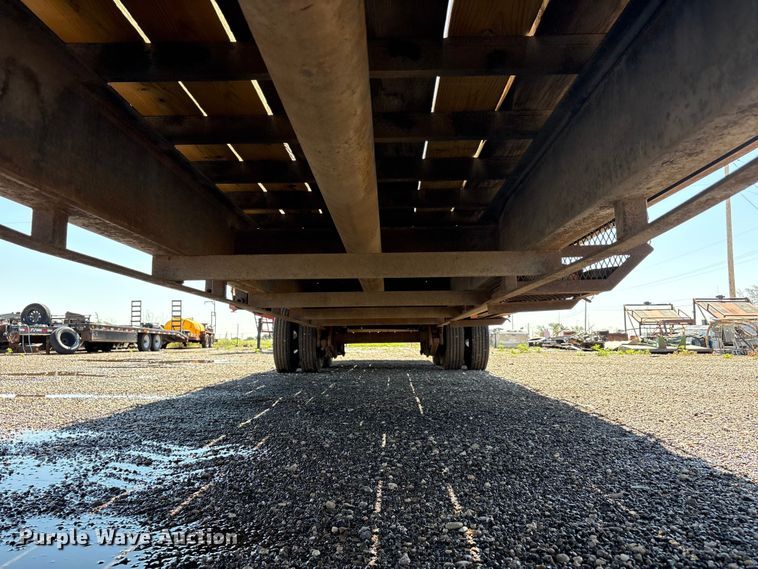 image for item FC2494 2014 Lamar equipment trailer