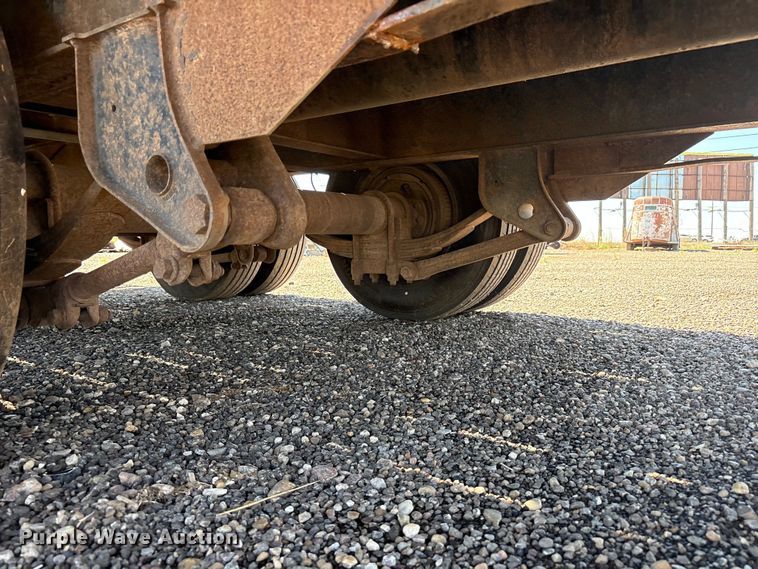 image for item FC2494 2014 Lamar equipment trailer